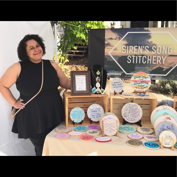 Meet your Posher, Stephanie - Picture 4 of 8